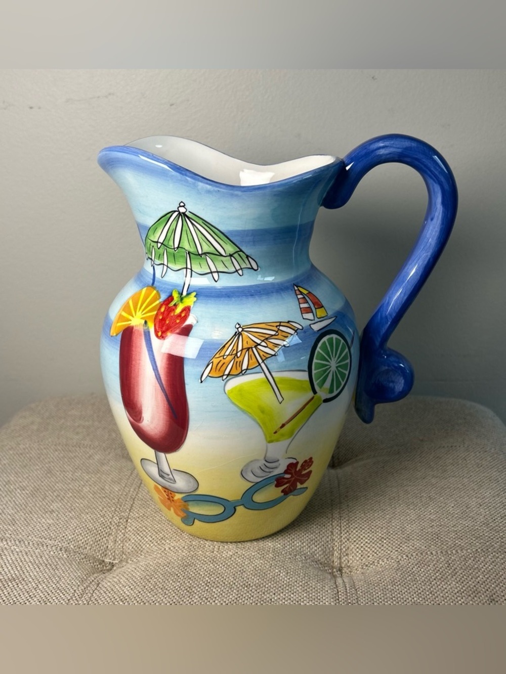 VTG Heartfelt Kitchen Creations Young’s Inc 2004 Large Ceramic Pitcher Beach Art